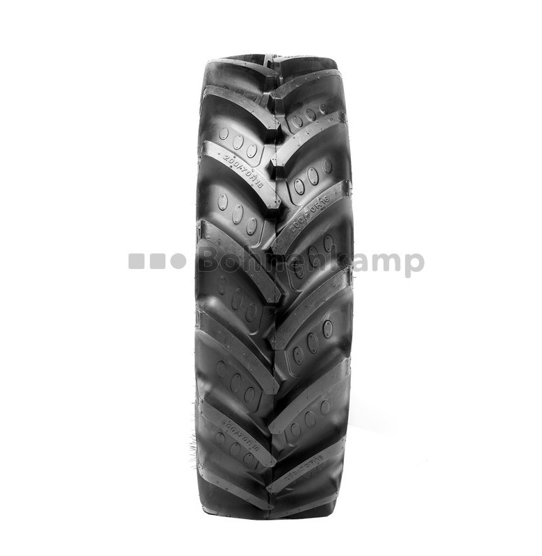 AST-REIFEN 200 / 70 R 16